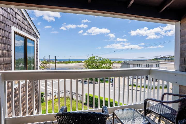 Aspinquid Resort