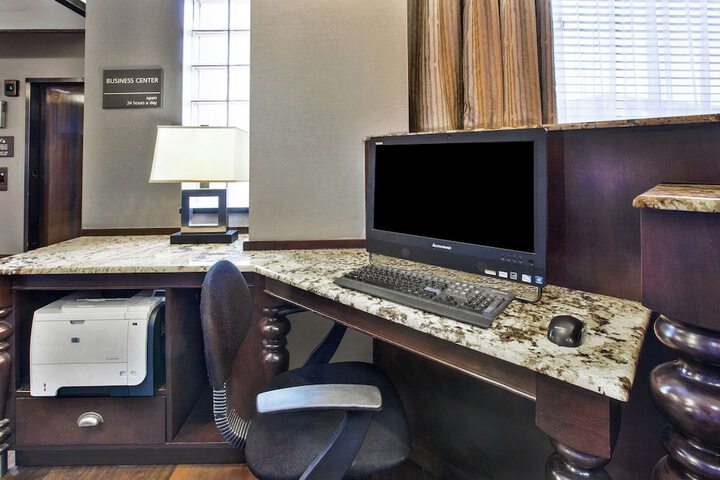 Business Center 27 of 27