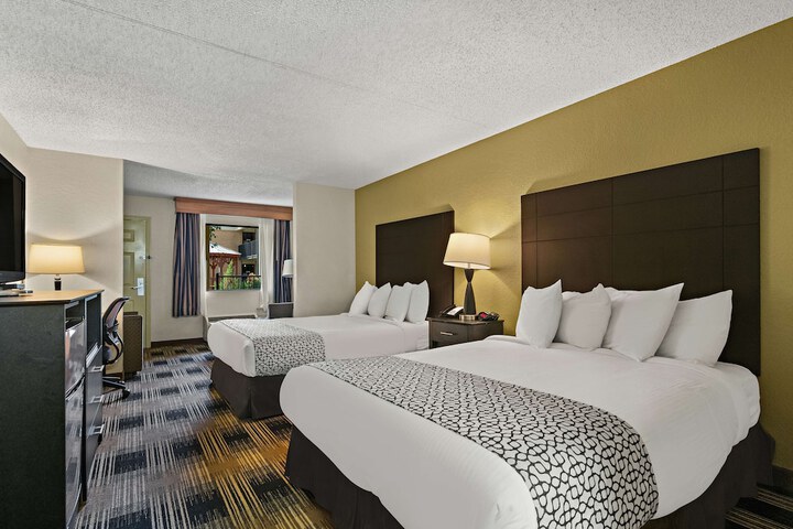 Best Western Windsor Suites