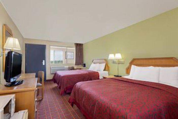DAYS INN WILLIAMSBURG