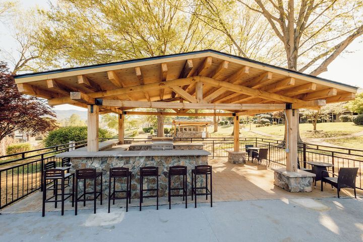Tremont Lodge & Resort