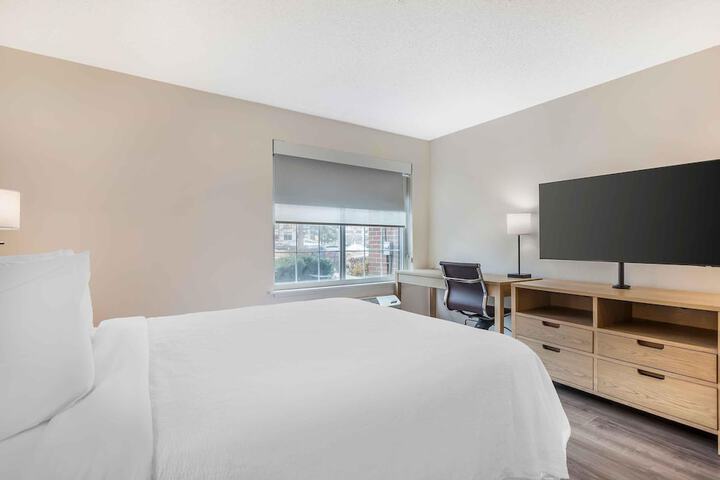 Extended Stay America Suites DC Fairfax Fair Oaks Mall
