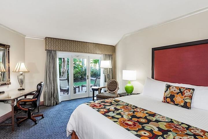 Safety Harbor Resort & Spa Trademark Collection by Wyndham