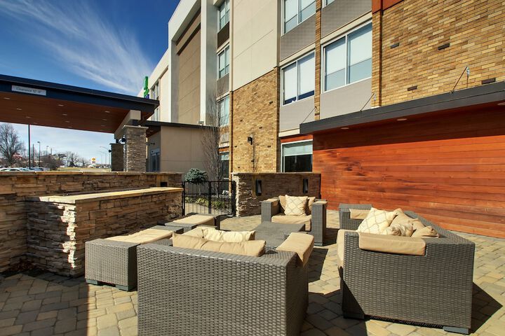 Terrace/Patio 83 of 84