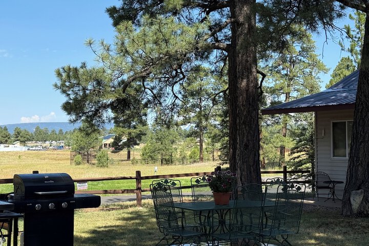 Mountain Landing Suites & RV Park