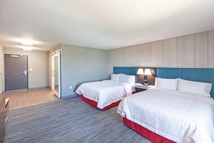 Hampton Inn Gardner Conference Center