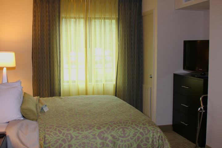 Staybridge Suites Liverpool Syracuse by IHG