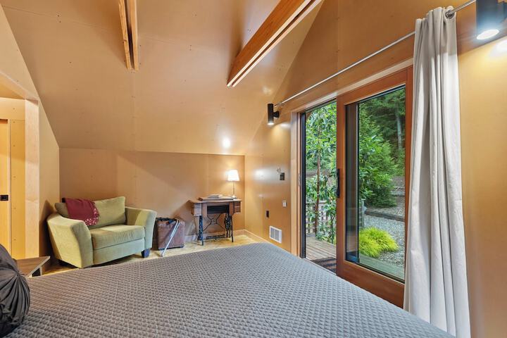 Crows Nest by Avantstay Accessible Home w / Views