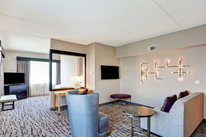 Room 14 of 30