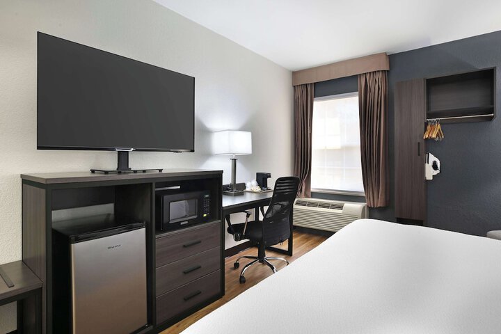 Best Western Mystic Hotel