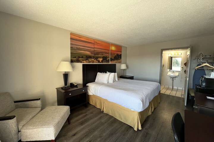 Room 9 of 21