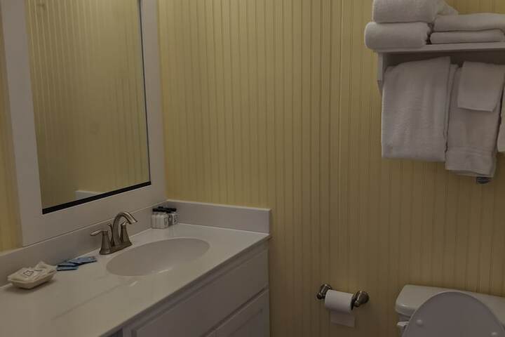 Room 56 of 118