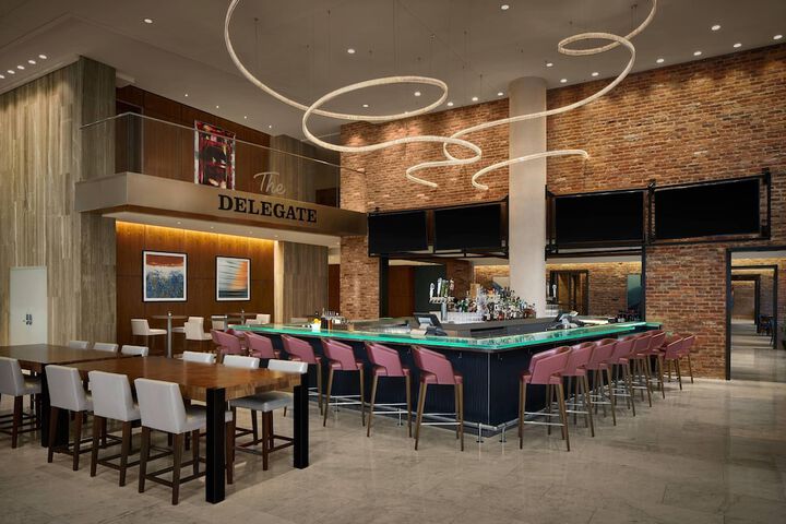 Courtyard by Marriott Washington Downtown / Convention Center