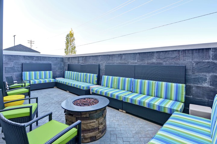 Terrace/Patio 35 of 39