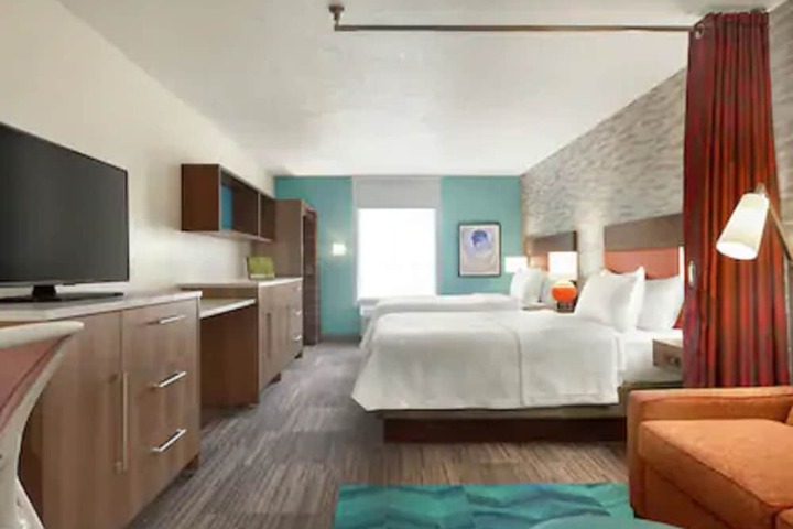 Room 33 of 56