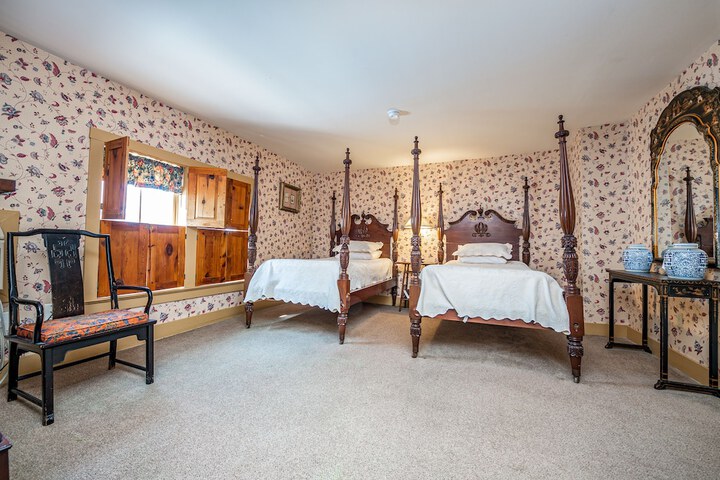 Wayside Inn