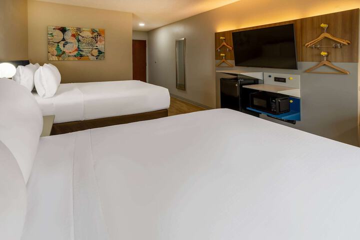 Room 18 of 29