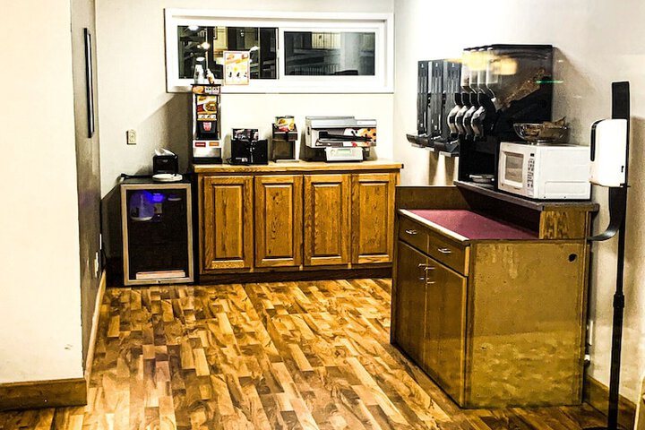 Econo Lodge Inn & Suites Winnemucca