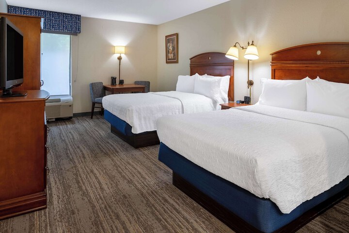 Hampton Inn by Hilton Chester South