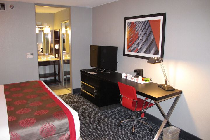 Room 52 of 72