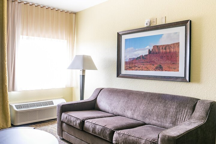 Candlewood Suites Bay City by IHG