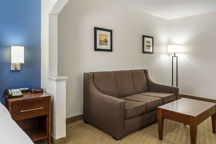Room 14 of 45
