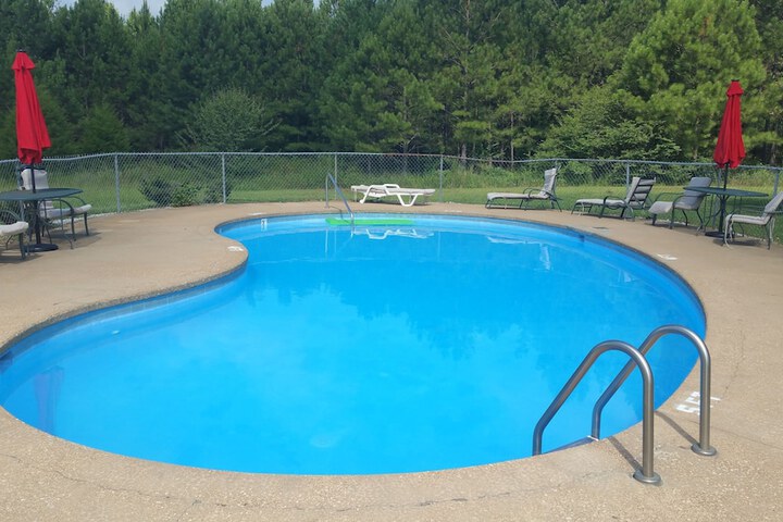 Pool 6 of 46