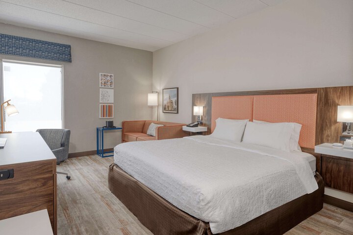 Room 22 of 40