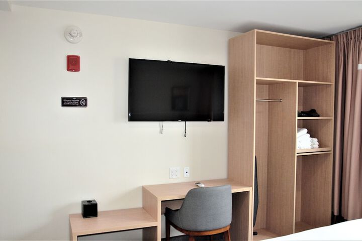 Room 14 of 26