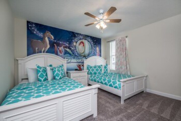Amazing House Champions Gate 1675mvd