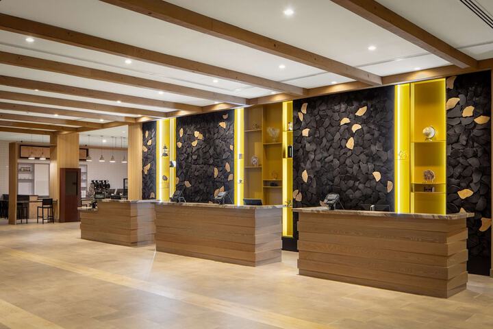 Hotel Interior 7 of 42
