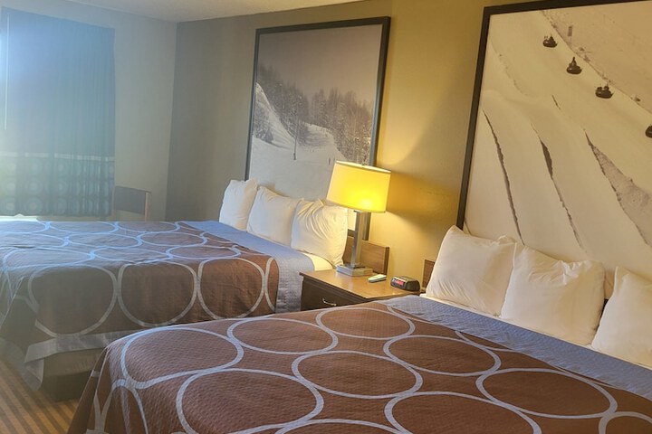 Room 33 of 33