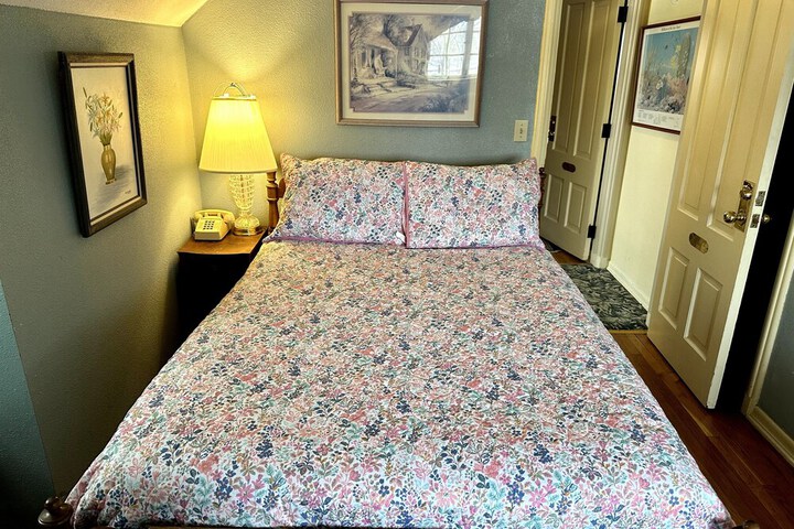 Montague Inn