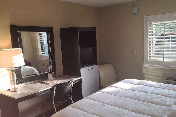 Room 15 of 26