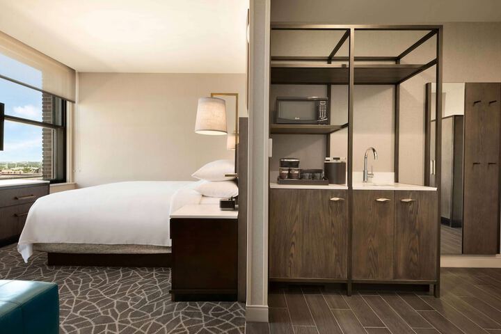 Room 27 of 53