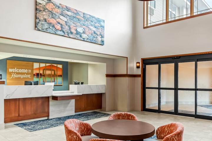 Hampton Inn Duluth Canal Park