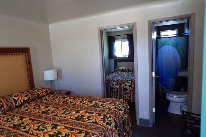 Room 18 of 90