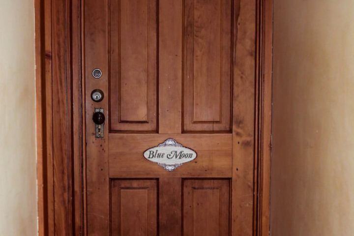 Room 100 of 206