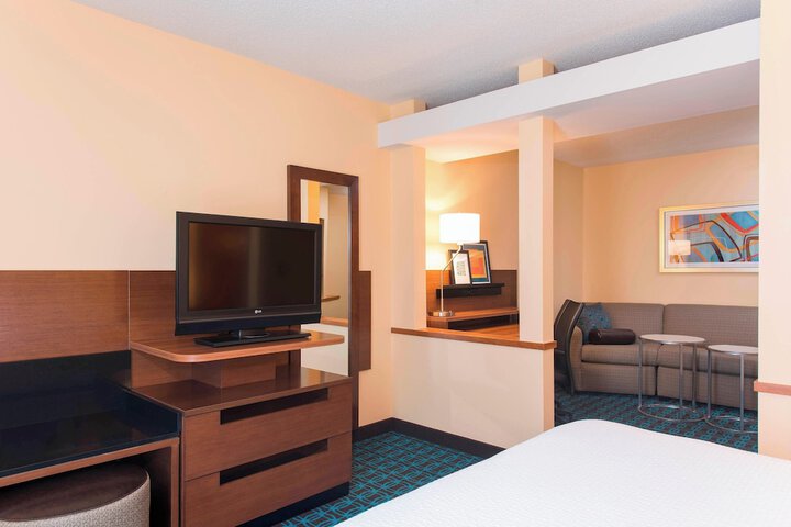 Room 13 of 26