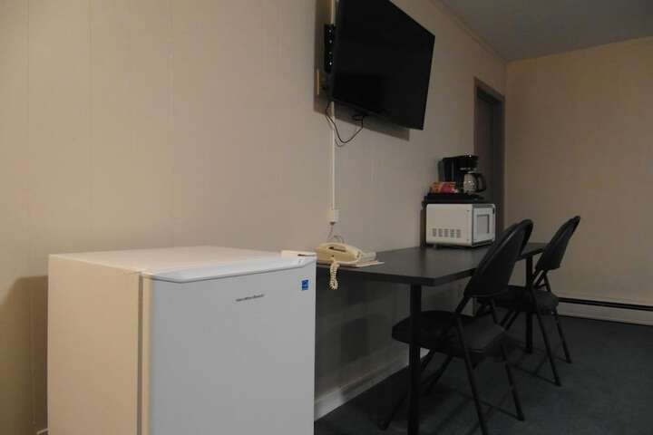 Room 18 of 27