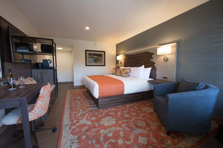 Room 13 of 27