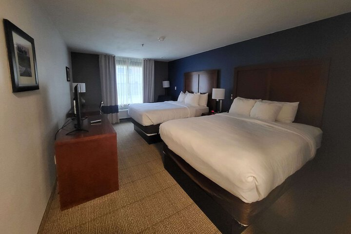 Room 16 of 38
