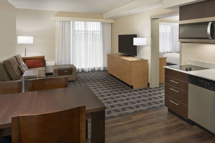 Room 28 of 53