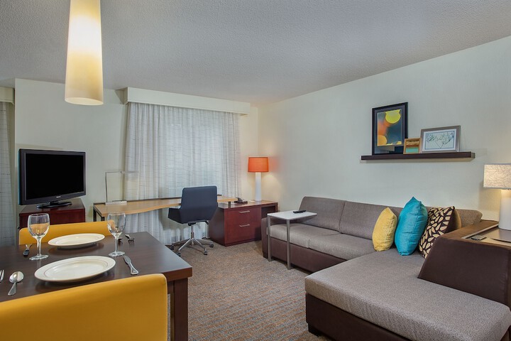 Room 14 of 23