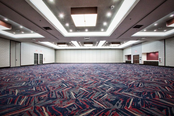 Ballroom/Hall 81 of 89