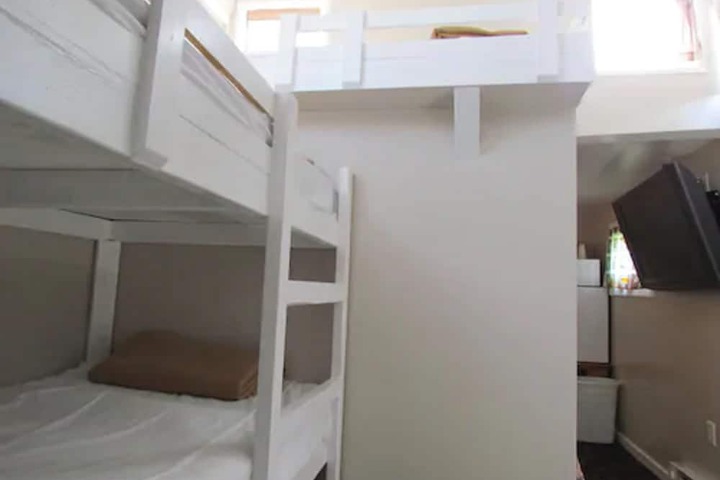 Room 29 of 74
