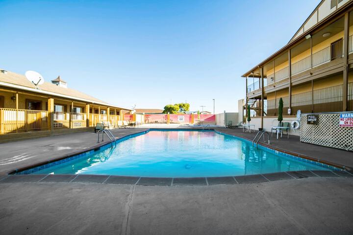 Pool 5 of 27