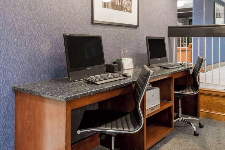 Business Center 44 of 45