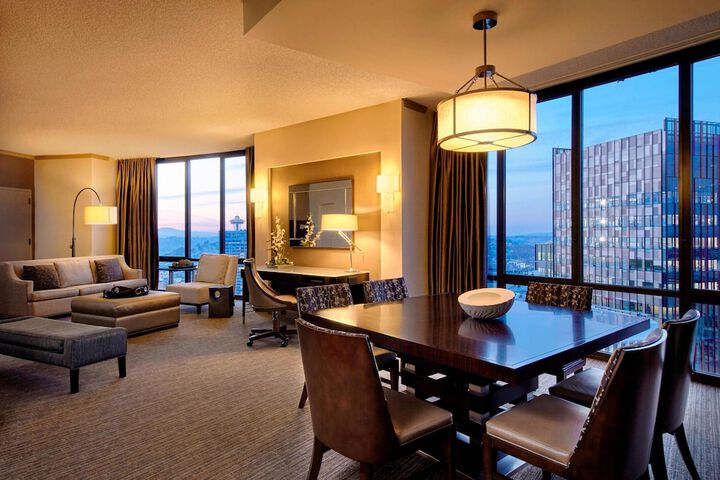 Room 32 of 98