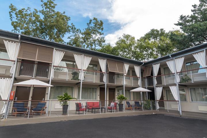 Hotel 5 of 38
